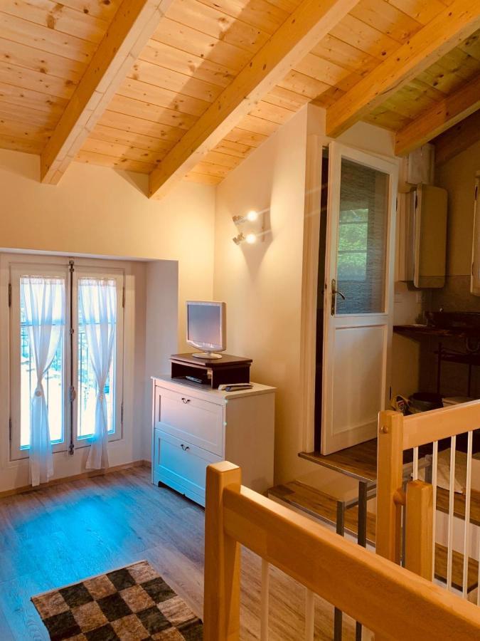 Il Borghetto Di Torno Apartment Bagian luar foto
