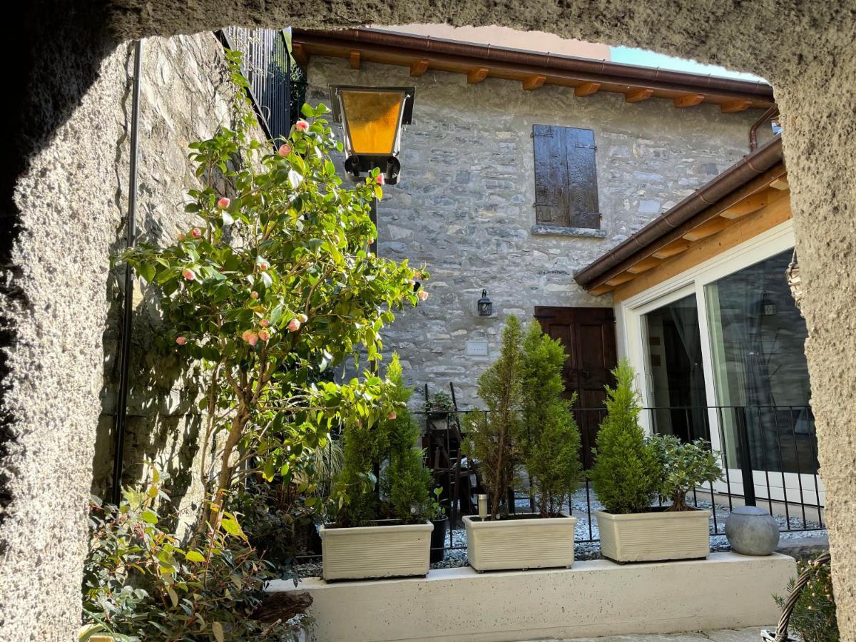Il Borghetto Di Torno Apartment Bagian luar foto